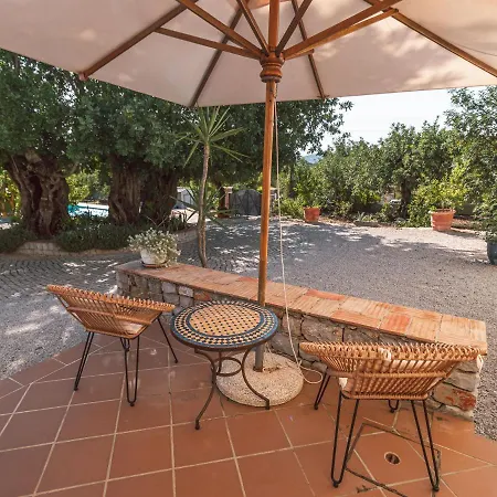 Monte 3 Alfarrobeiras Holiday home *